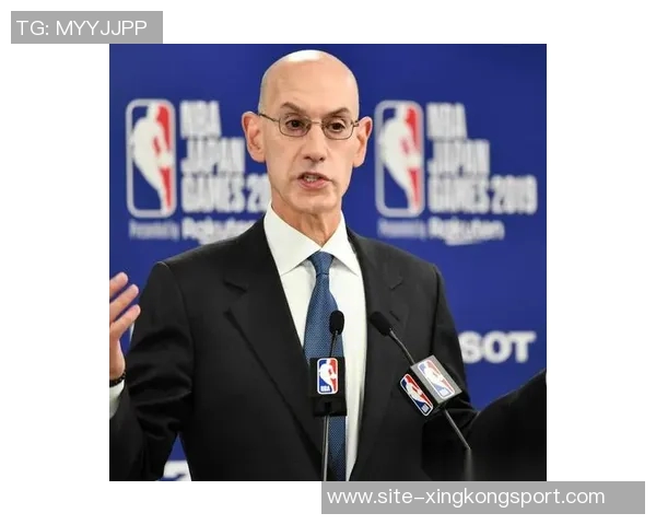 美媒报道罗齐尔将责任推给同案朋友律师坚决否认指控